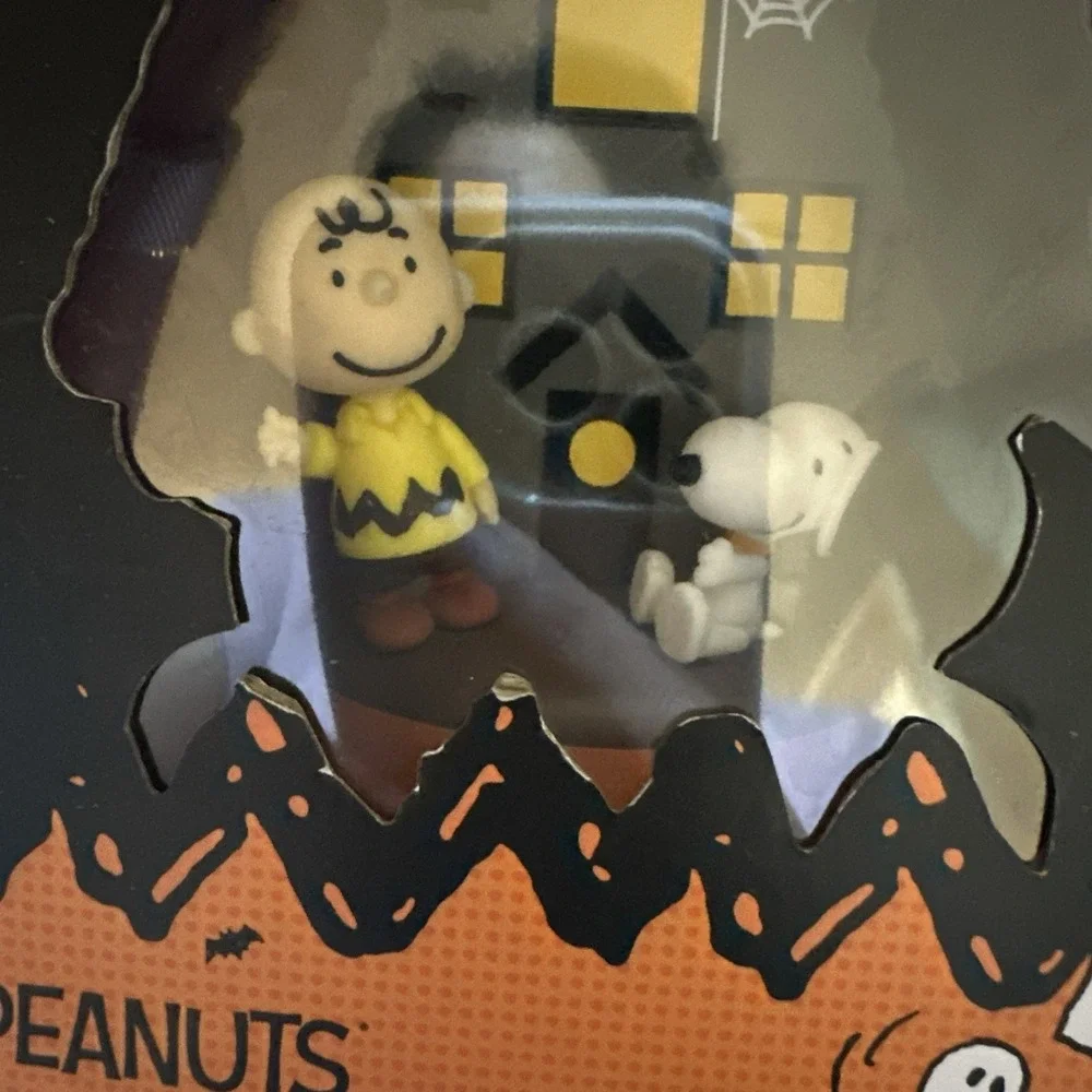 Peanuts haunted house